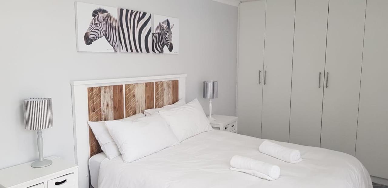 Whales & Waves Villa Hermanus Dış mekan fotoğraf